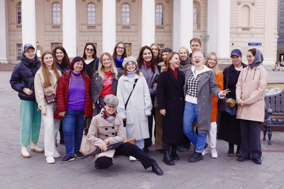 Студенты ШИЯ НИУ ВШЭ провели экскурсию «След Италии в центре Москвы» на итальянском языке